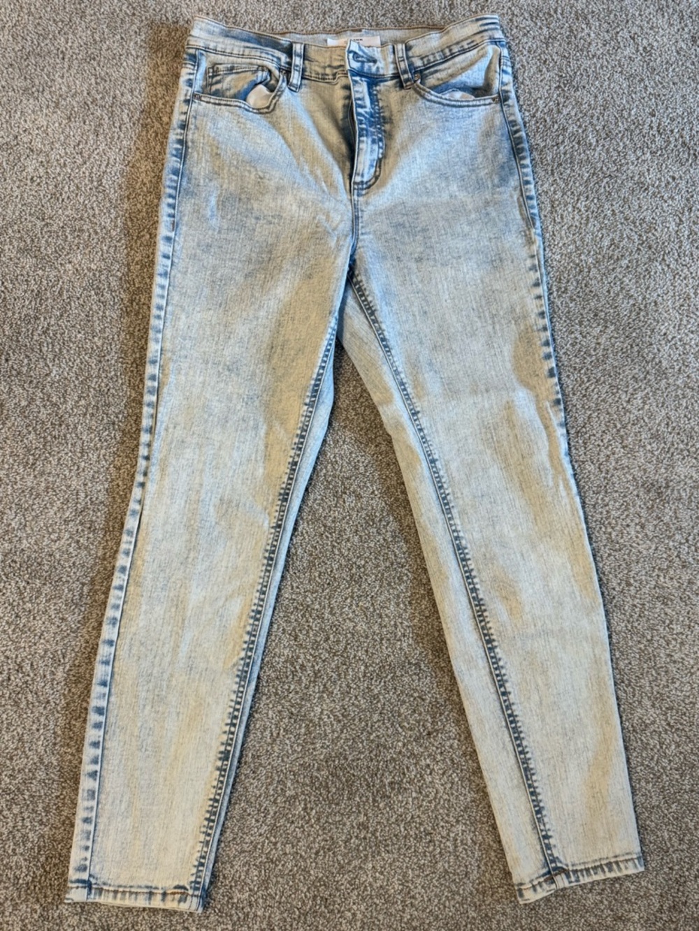 DYNDNM KATE Jeans. DYNAMITE. Size 30 EUC